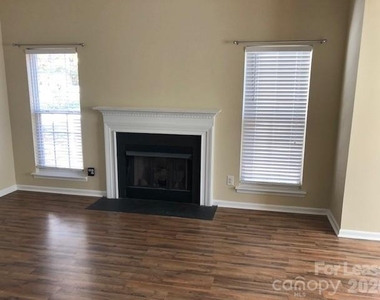 1530 Standish Drive - Photo Thumbnail 4