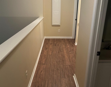 1530 Standish Drive - Photo Thumbnail 29