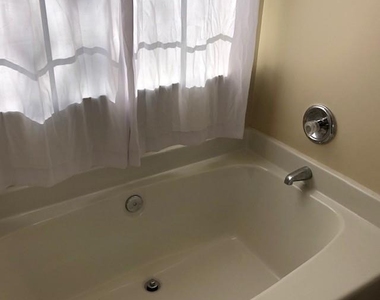 1530 Standish Drive - Photo Thumbnail 17