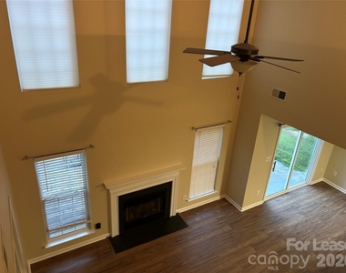 1530 Standish Drive - Photo Thumbnail 30