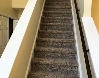 1530 Standish Drive - Photo Thumbnail 9