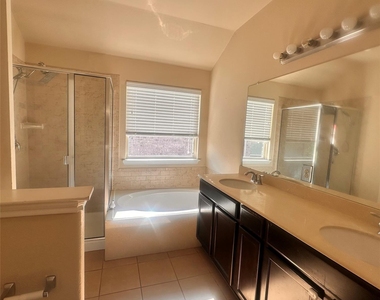 708 Westgate Court - Photo Thumbnail 1