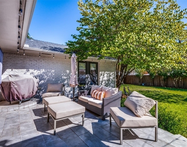 6920 Winchester Street - Photo Thumbnail 15