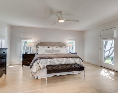 6920 Winchester Street - Photo Thumbnail 9