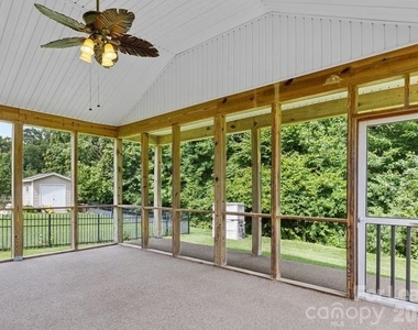 3008 Cornflower Lane - Photo Thumbnail 7