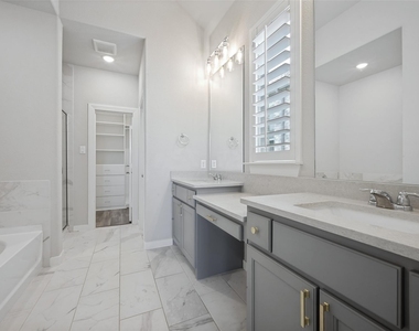 817 Nuthatch Court - Photo Thumbnail 24