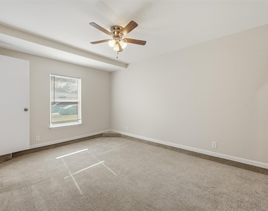 4229 Comanche Street - Photo Thumbnail 7