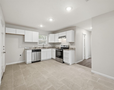 4229 Comanche Street - Photo Thumbnail 3