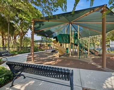 3500 Oaks Clubhouse Drive - Photo Thumbnail 27