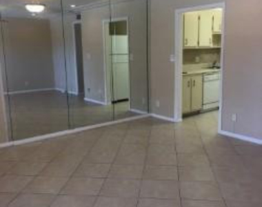 2840 Ne 14th Street Causeway - Photo Thumbnail 4