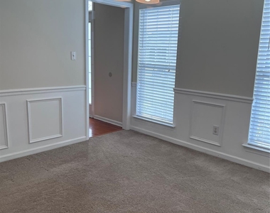 2340 Wexford Way - Photo Thumbnail 19