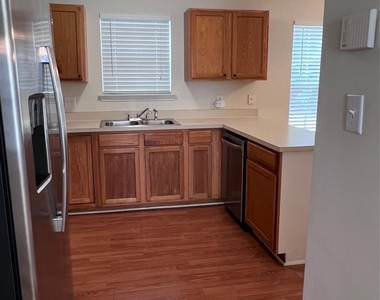 2340 Wexford Way - Photo Thumbnail 25