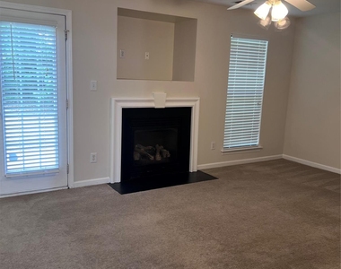 2340 Wexford Way - Photo Thumbnail 28