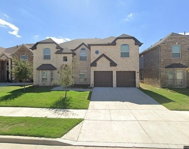 504 Christie Crossing - Photo Thumbnail 24