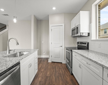 3620 Aaron Place - Photo Thumbnail 7
