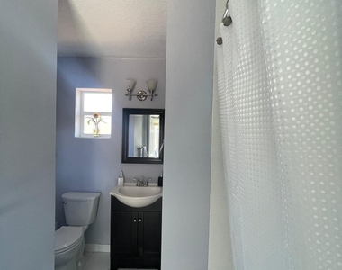 6456 Custer Street - Photo Thumbnail 30