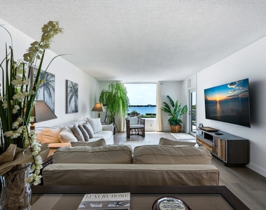 3450 S Ocean Boulevard - Photo Thumbnail 8