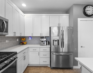 1011 Gallivant Lane - Photo Thumbnail 15