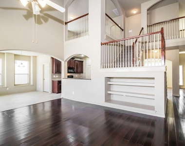 12832 Travers Trail - Photo Thumbnail 9