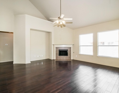 12832 Travers Trail - Photo Thumbnail 4