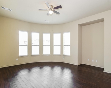 12832 Travers Trail - Photo Thumbnail 10