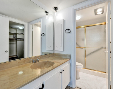 308 Golfview Road - Photo Thumbnail 17