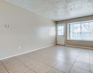6 W Mountain Creek Drive - Photo Thumbnail 3