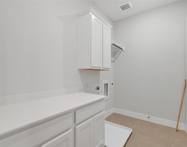 4345 Newman Boulevard - Photo Thumbnail 18