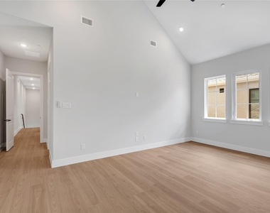 4345 Newman Boulevard - Photo Thumbnail 19