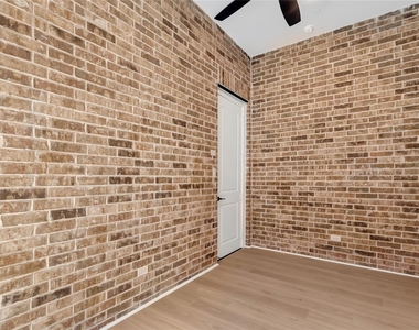 4345 Newman Boulevard - Photo Thumbnail 28