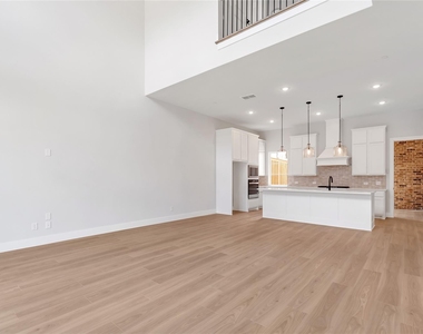 4345 Newman Boulevard - Photo Thumbnail 3
