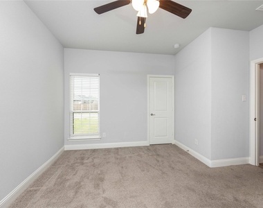 354 Rock Acre Drive - Photo Thumbnail 11