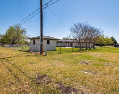 501 Sunrise Drive - Photo Thumbnail 1