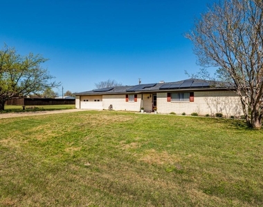 501 Sunrise Drive - Photo Thumbnail 6