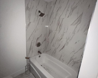 321 Nw 57th Street - Photo Thumbnail 13
