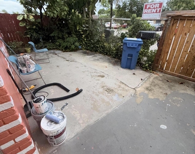 321 Nw 57th Street - Photo Thumbnail 23