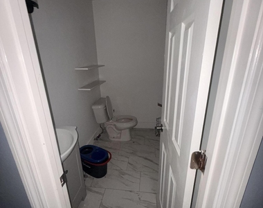 321 Nw 57th Street - Photo Thumbnail 12