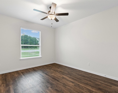5623 Barkridge Drive - Photo Thumbnail 29