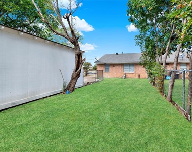 300 Hilltop Avenue - Photo Thumbnail 19