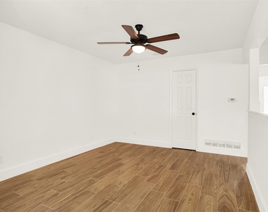 300 Hilltop Avenue - Photo Thumbnail 4