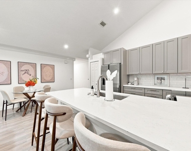 1343 Periwinkle Place - Photo Thumbnail 7