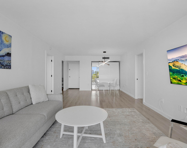 3701 N Country Club Drive - Photo Thumbnail 11
