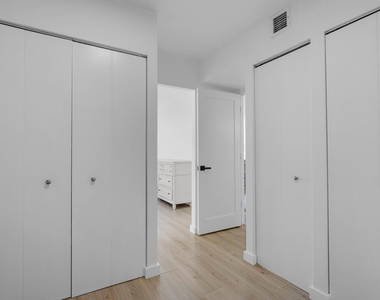 3701 N Country Club Drive - Photo Thumbnail 19