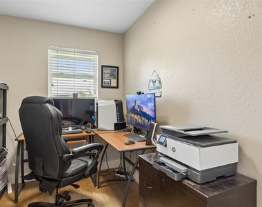 1203 Oakwood Trail - Photo Thumbnail 19