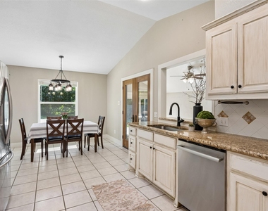 1203 Oakwood Trail - Photo Thumbnail 9