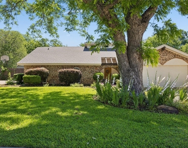 1203 Oakwood Trail - Photo Thumbnail 1