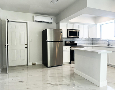 425 Sw 18th Avenue - Photo Thumbnail 4