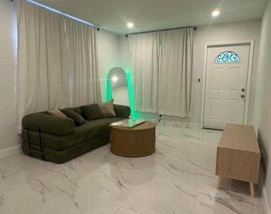 425 Sw 18th Avenue - Photo Thumbnail 19