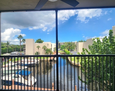 17 Royal Palm Way - Photo Thumbnail 9
