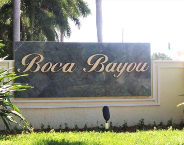17 Royal Palm Way - Photo Thumbnail 22
